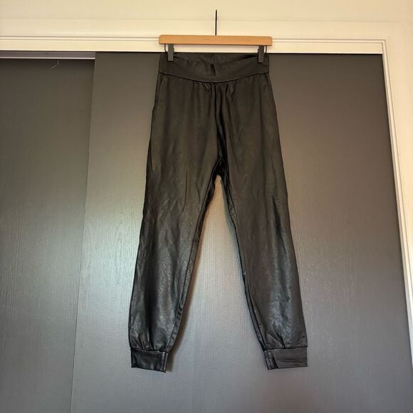 Commando Faux Leather Joggers in Black sz S - Picture 2 of 4
